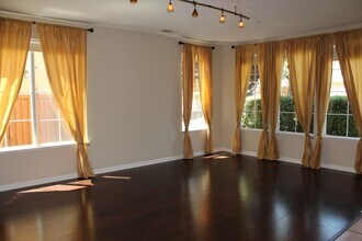 1279 Amalfi Common in Livermore, CA - Building Photo - Building Photo
