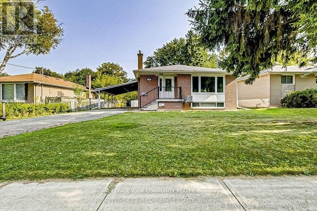 property at 35 Aurora Heights Dr