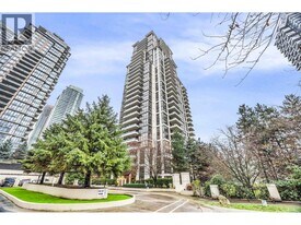 2138 Madison Ave in Burnaby, BC - Building Photo