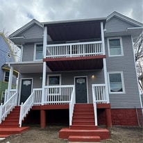 130 Edgewood St, Unit B in Hartford, CT - Building Photo