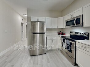 2423 E 19th Ave in Tampa, FL - Building Photo - Building Photo