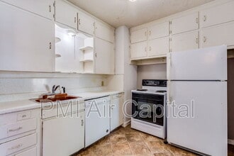 1102 S Minneapolis St in Wichita, KS - Building Photo - Building Photo
