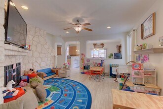 6816 Sunderland Trail in Austin, TX - Building Photo - Building Photo