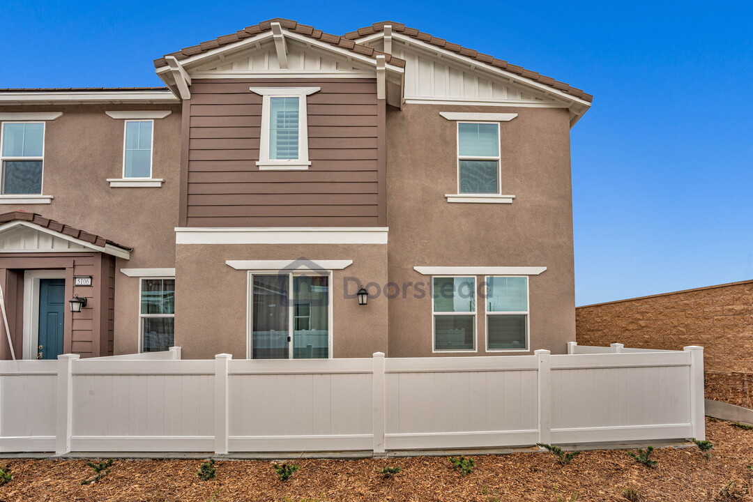 36351 Elizabeth Ln, Unit 5108 in Wildomar, CA - Foto de edificio