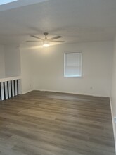 3803 NE Colonial Dr in Lee's Summit, MO - Building Photo - Building Photo