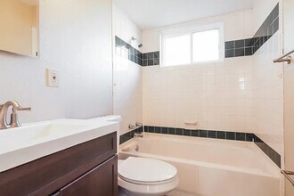 2285 Pheasant Dr in Florissant, MO - Building Photo - Building Photo