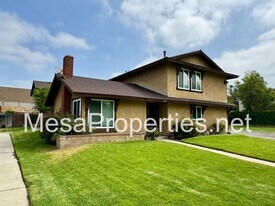 1749 E Fairfield Ct in Ontario, CA - Building Photo