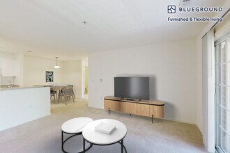 1000 Avalon Dr, Unit SI FL3-ID5967A in Acton, MA - Foto de edificio - Building Photo