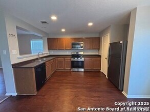 11039 Barclay Point in San Antonio, TX - Building Photo - Building Photo
