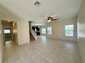 5715 Port Douglas Ct in Las Vegas, NV - Building Photo - Building Photo