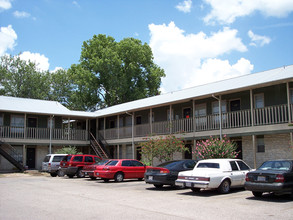 Ventura South in Austin, TX - Building Photo - Building Photo