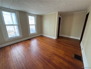 10761 Main St in Clarence, NY - Building Photo - Building Photo