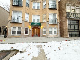 3918 N Kedvale Ave in Chicago, IL - Building Photo