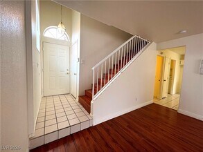 4548 Aviation St in Las Vegas, NV - Foto de edificio - Building Photo