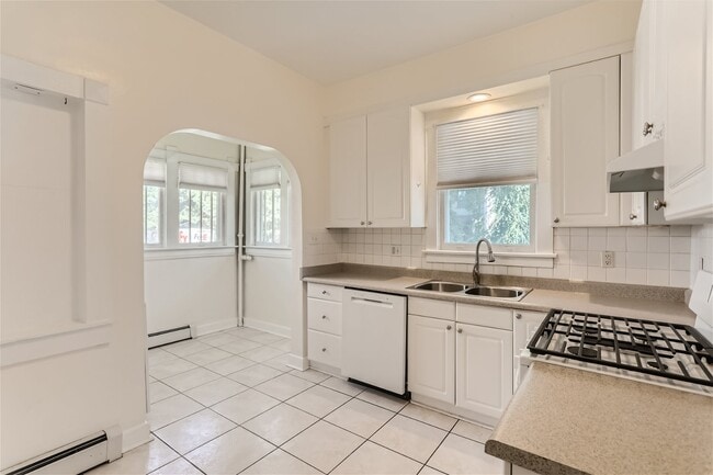 1587 St Paul St in Denver, CO - Building Photo - Building Photo