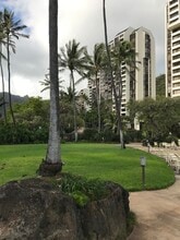 501 Hahaione St in Honolulu, HI - Foto de edificio - Building Photo