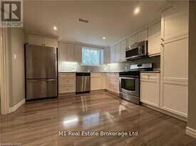 25 Promenade Rd in Guelph, ON - Building Photo