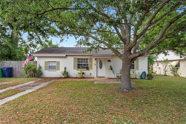 4215 W Bay Vista Ave in Tampa, FL - Foto de edificio - Building Photo