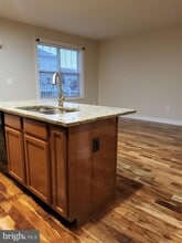 15886 Mackenzie Manor Dr in Haymarket, VA - Building Photo - Building Photo