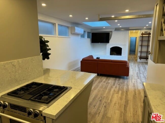 1636 N Beverly Glen Blvd in Los Angeles, CA - Building Photo - Building Photo