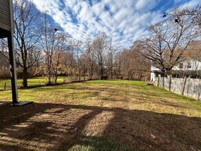 565 E Main St in Middletown, CT - Foto de edificio - Building Photo