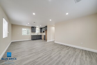 2724-2724 Lanfranco St in Los Angeles, CA - Building Photo - Building Photo