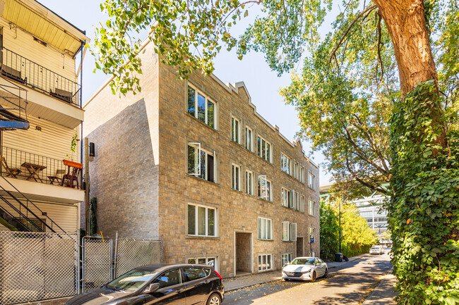 1951-1961 Tansley Rue in Montréal, QC - Building Photo - Primary Photo