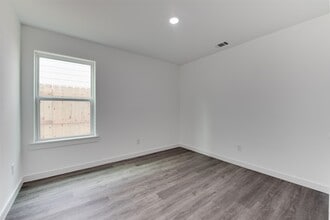 8126 Sterlingshire St in Houston, TX - Building Photo - Building Photo