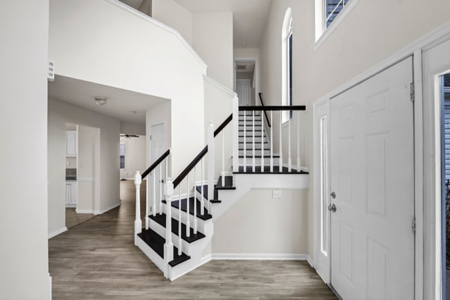 3136 Sacramento Dr in Virginia Beach, VA - Foto de edificio - Building Photo