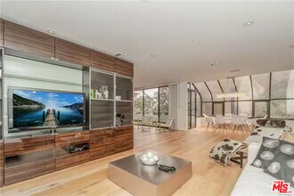 121 S Hope St in Los Angeles, CA - Building Photo - Building Photo