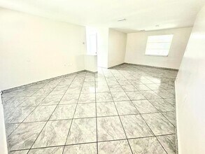 1019 Pert Ln in Holiday, FL - Building Photo - Building Photo