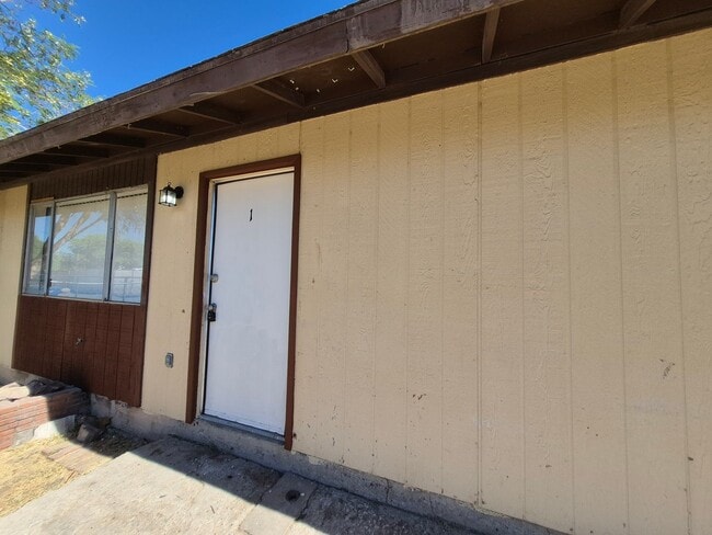 122 N 13th Ave in Yuma, AZ - Building Photo - Building Photo