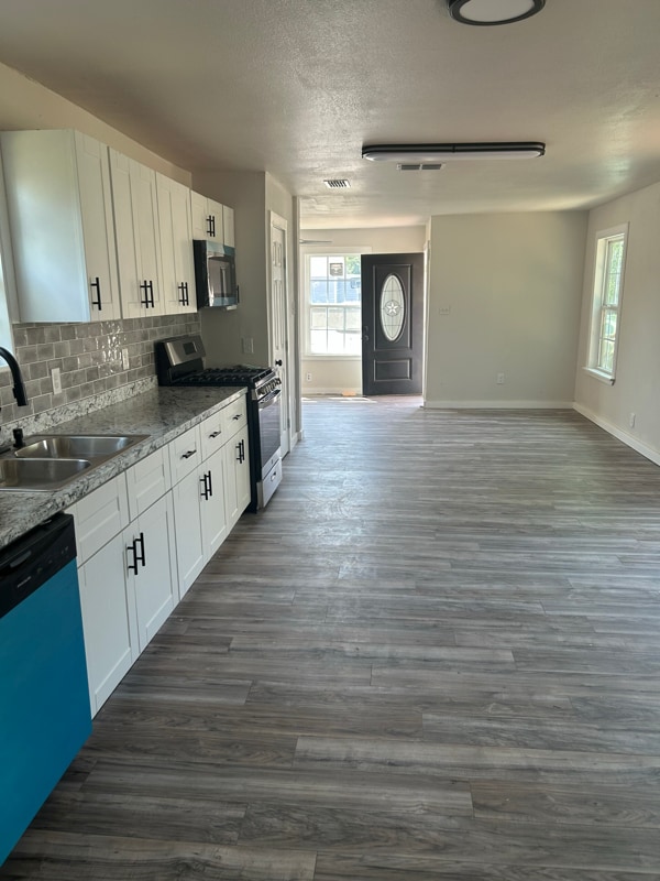 property at 1620 Orchard Ave