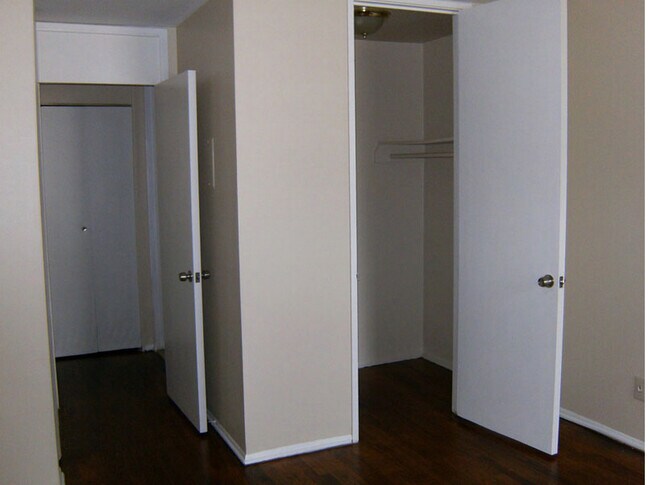 4200 Rochester Rd in Royal Oak, MI - Building Photo - Building Photo
