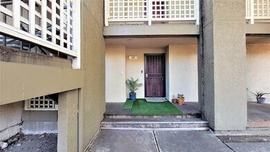 680 Dartmore Ln in Hayward, CA - Building Photo - Building Photo