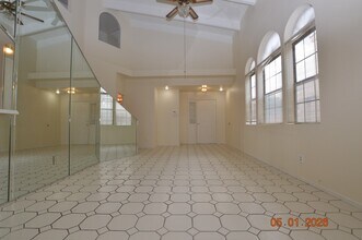 3965 Tirana Way in Las Vegas, NV - Building Photo - Building Photo