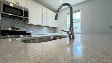 104 Holt Ln in Lawrenceville, GA - Building Photo - Building Photo
