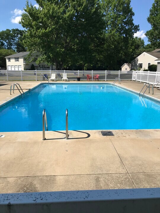 1242 Village Ln, Unit 1242 Village Lane in Ashland, OH - Building Photo