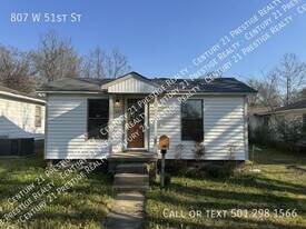 807 W 51st St in North Little Rock, AR - Building Photo
