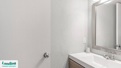 5301 Overton Ridge Blvd, Unit 1017 in Fort Worth, TX - Building Photo - Building Photo