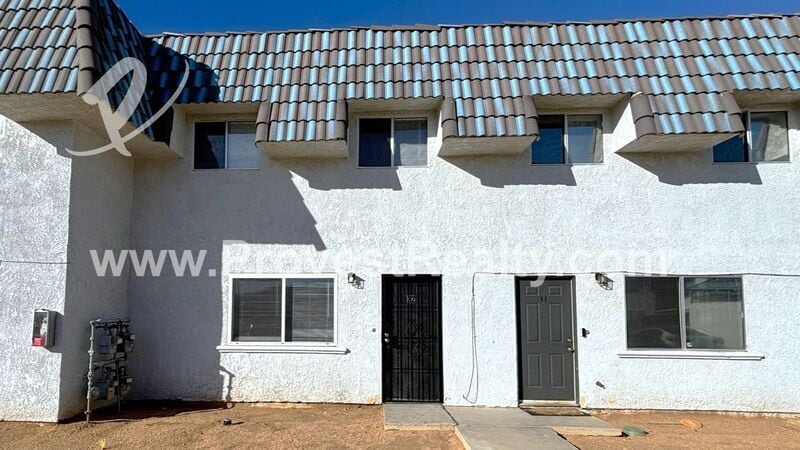 22544 Sioux Rd in Apple Valley, CA - Building Photo