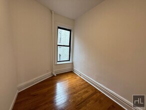 YORK AVENUE in New York, NY - Building Photo - Building Photo