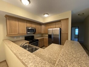2000 Meadow Ct in Des Moines, IA - Building Photo - Building Photo
