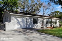 407 Jersey Ave in St. Cloud, FL - Foto de edificio - Building Photo