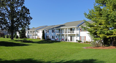 Union Square in Sheboygan, WI - Foto de edificio - Building Photo