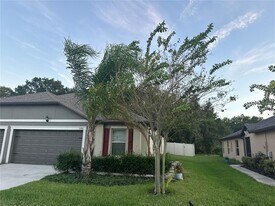 13336 Crest Lake Dr in Hudson, FL - Building Photo