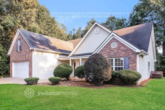 300 Shenandoah Dr in Covington, GA - Foto de edificio - Building Photo