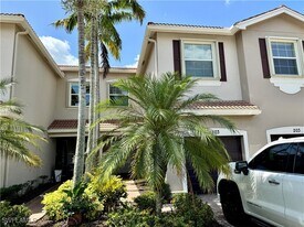 6525 Monterey Point in Naples, FL - Building Photo