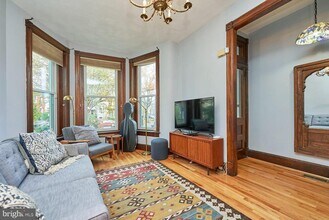 421 K St NE in Washington, DC - Building Photo - Building Photo