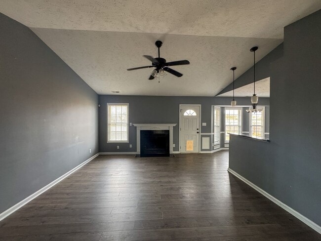 205 Buckeye Dr in Raeford, NC - Building Photo - Building Photo